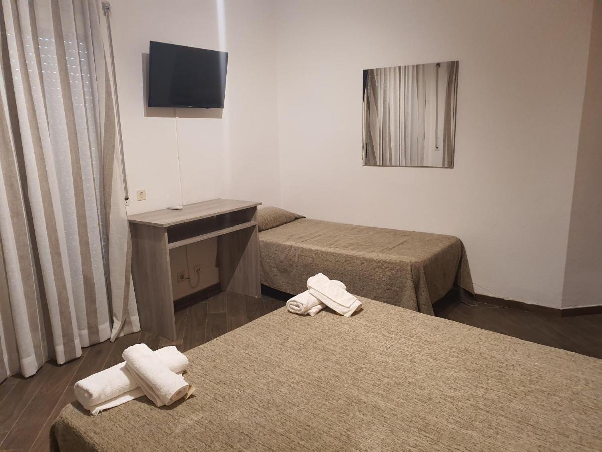 Pensio Costa Brava Hotel ซานต์อันโตนี เด กาโลเญ ภายนอก รูปภาพ